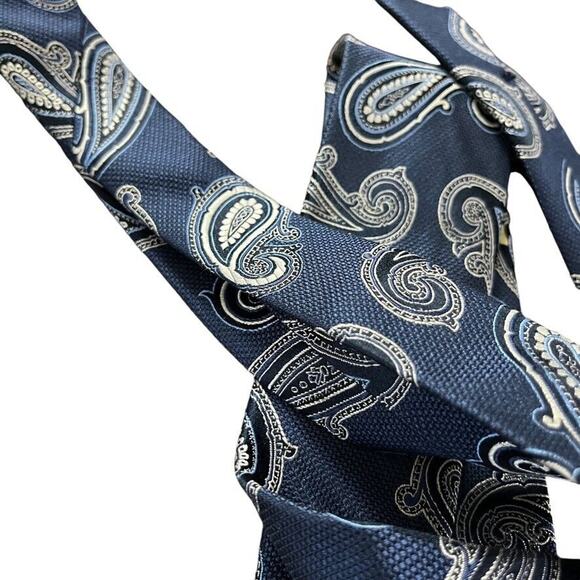 Jos A Bank Heritage Collection Mens 100% Silk Navy Paisley Neck Tie 59" x 3" - Picture 10 of 16